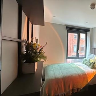 Modern Classic Ensuite - Image 3