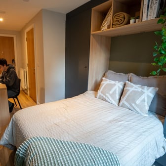 Premium Ensuite, Standard Floors - Image 6
