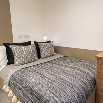 Classic Ensuite - Image 9