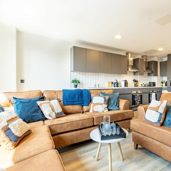 Premium Ensuite - Image 10