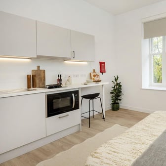 Deluxe Bay Studio - Image 1
