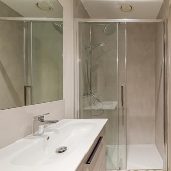 Premium Plus Studio - Image 7