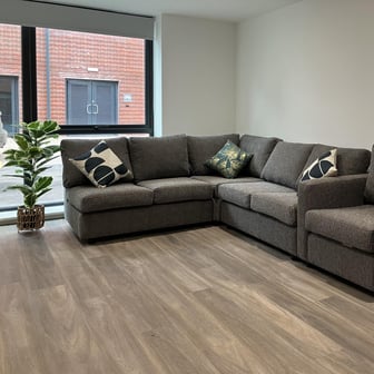 Premium Townhouse Ensuite - Image 7
