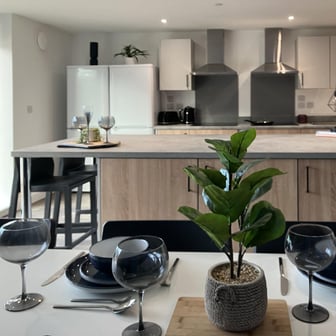 Premium Townhouse Ensuite - Image 8