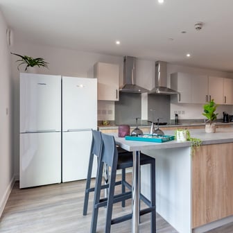Premium Townhouse Ensuite - Image 9