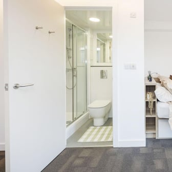 Deluxe Plus Single Ensuite - Image 4