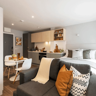 4 Bedroom Premium - Image 4