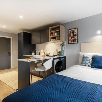 5 Bedroom Standard - Image 2
