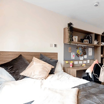Prestige Ensuite - Image 3