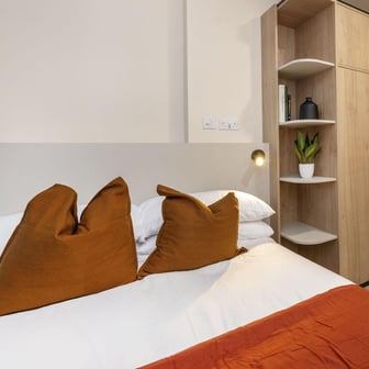 Classic Ensuite - Image 1