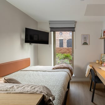 Classic Ensuite, Standard Floors - Image 1
