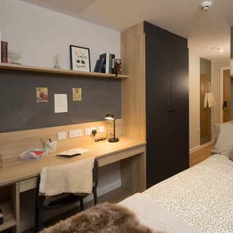 Classic Ensuite, Standard Floors - Image 2