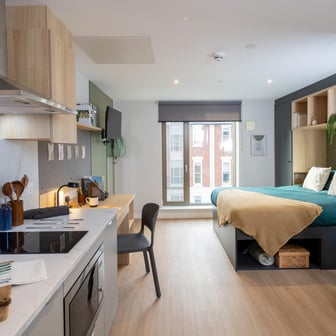 Classic Studio, Upper Floors - Image 5