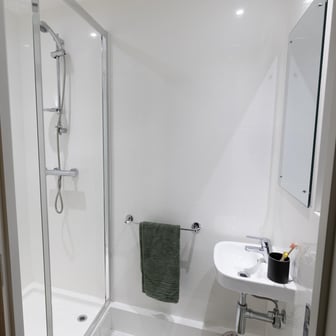Premium Ensuite, Penthouse - Image 4