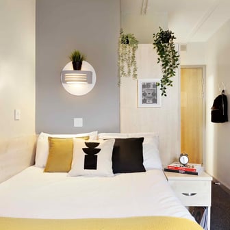 258_ST THOMAS COURT CLASSIC ENSUITE A302B 0109