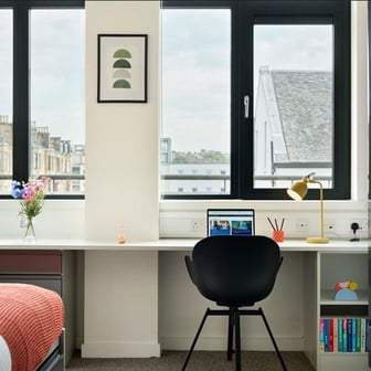 Cliftom Studio