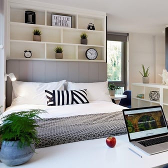 Robson Twin Studio