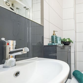 Classic Plus Ensuite - Image 5
