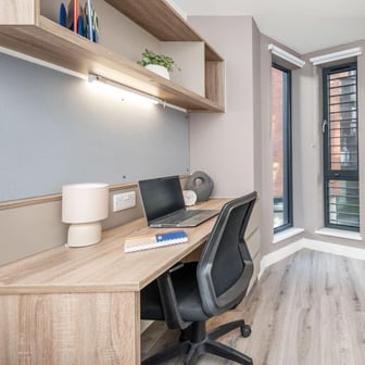 Deluxe Ensuite - Image 3