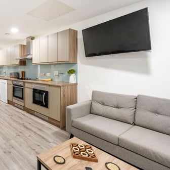 Deluxe Ensuite - Image 7