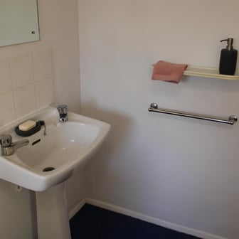Non Ensuite- Gold (8 Bed) - Image 4