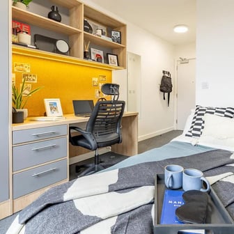 Classic Ensuite - Image 1