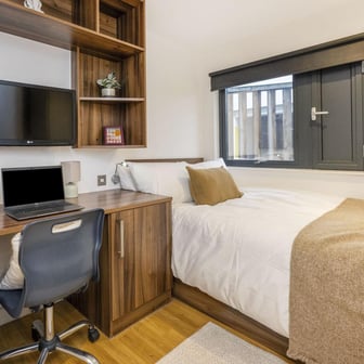 2 Bed Ensuite - Image 2