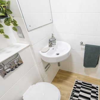 2 Bed Ensuite - Image 5