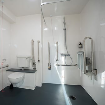 Premium (Accessible) Ensuite, Lower Tower - Image 6