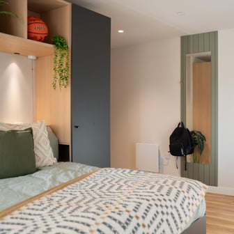 Premium (Accessible) Ensuite, Lower Tower - Image 3