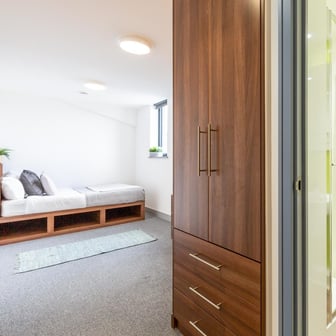 Deluxe Ensuite - Image 5