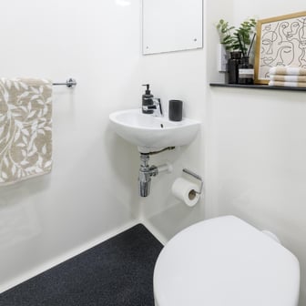 Standard Ensuite - Image 4