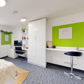 Premium Studio - Image 1