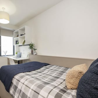 4 Bed Ensuite - Image 2