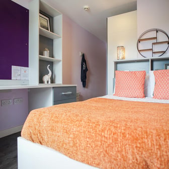 4 Bed Gold Ensuite - Image 5