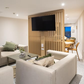 Premium Studio Plus, Upper Floors - Image 6