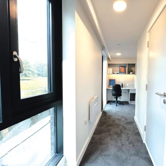 true Superior Apartment - Image 4
