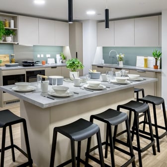 true Superior Apartment - Image 6