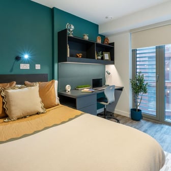 Classic Ensuite - Image 1