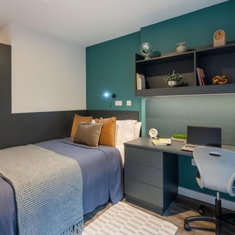 Deluxe Ensuite - Image 2