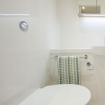 Classic Ensuite - Image 5