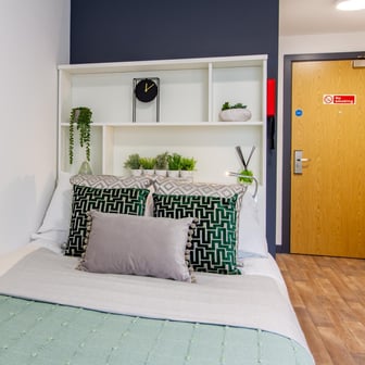 Classic Ensuite - Image 6