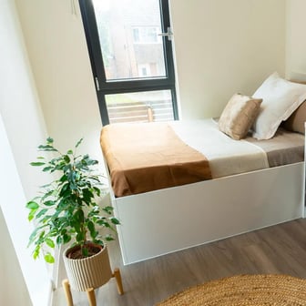 Club Ensuite - Image 1