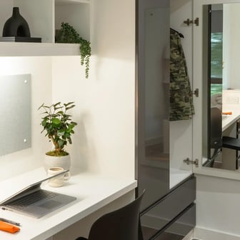 Club Ensuite - Image 3