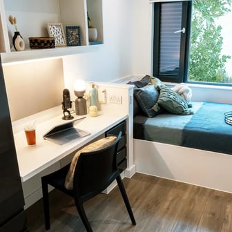Luxe Ensuite - Image 2