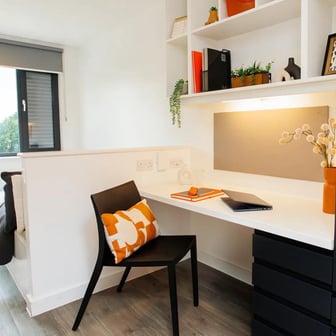 Two Bed Club Apartment - Image 2