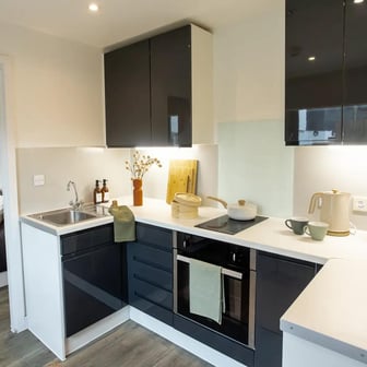 Two Bed Club Apartment - Image 4