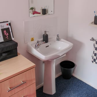 Non Ensuite - Silver (8 Bed) - Image 3