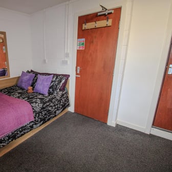 Ensuite - Platinum - Image 1
