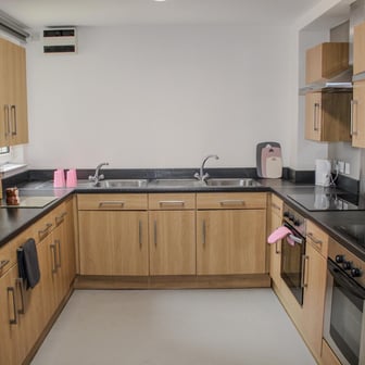 Ensuite - Silver - Image 12